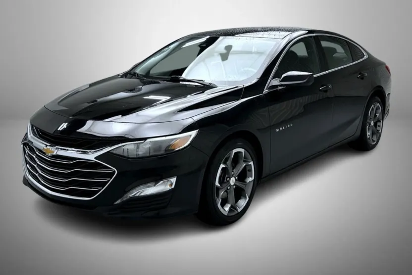 2023 Chevrolet Malibu 1LT photo 1