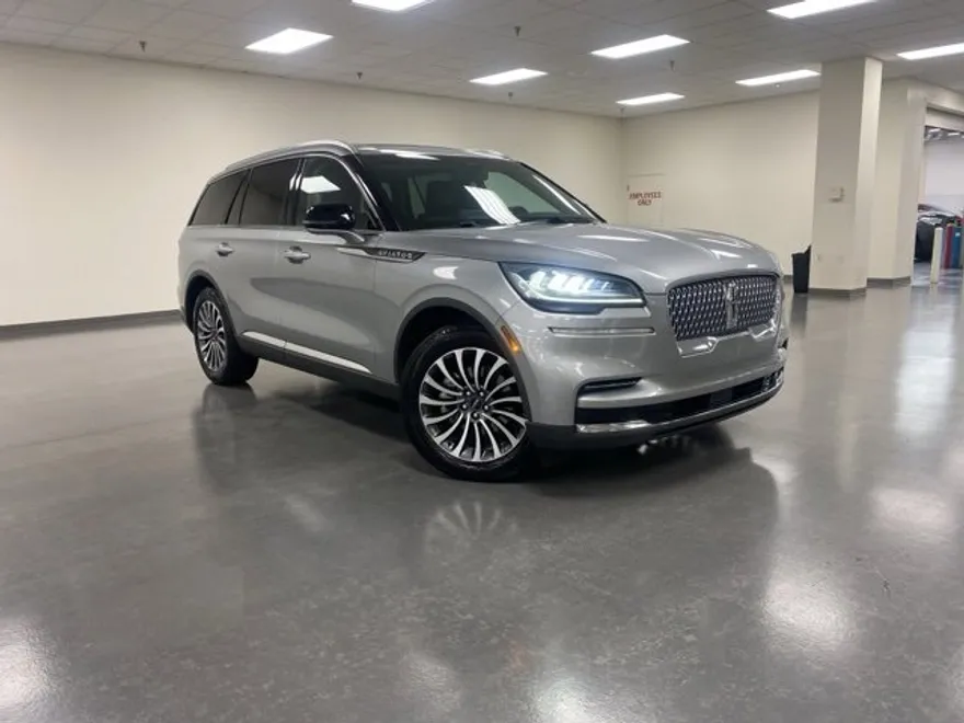 2023 Lincoln Aviator Reserve photo 1