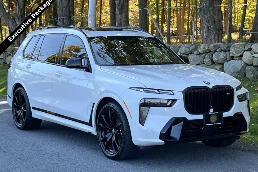 2023 Bmw X7 M60i photo 1