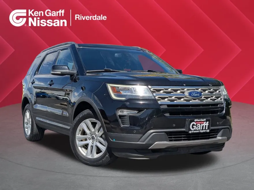 2018 Ford Explorer XLT photo 1