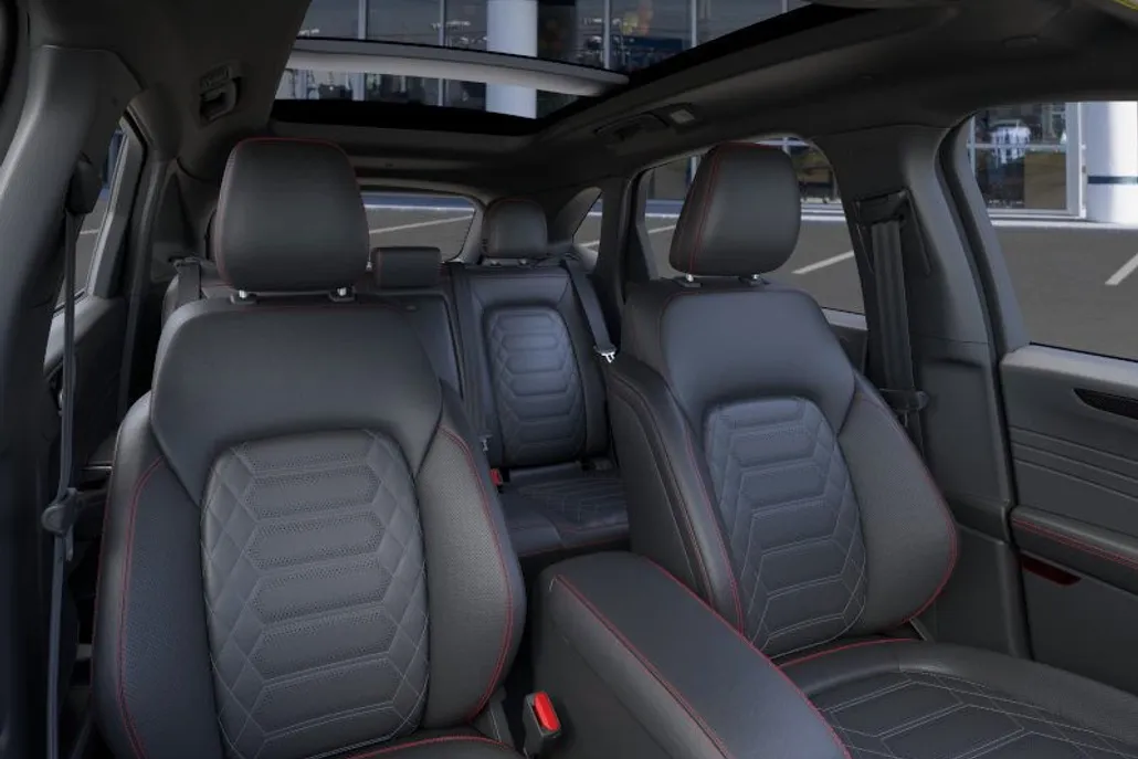 2024 Ford Escape ST-Line Elite photo 1