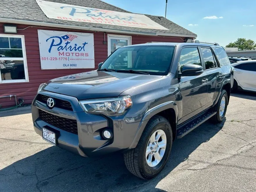 2019 Toyota 4Runner SR5 Premium photo 1