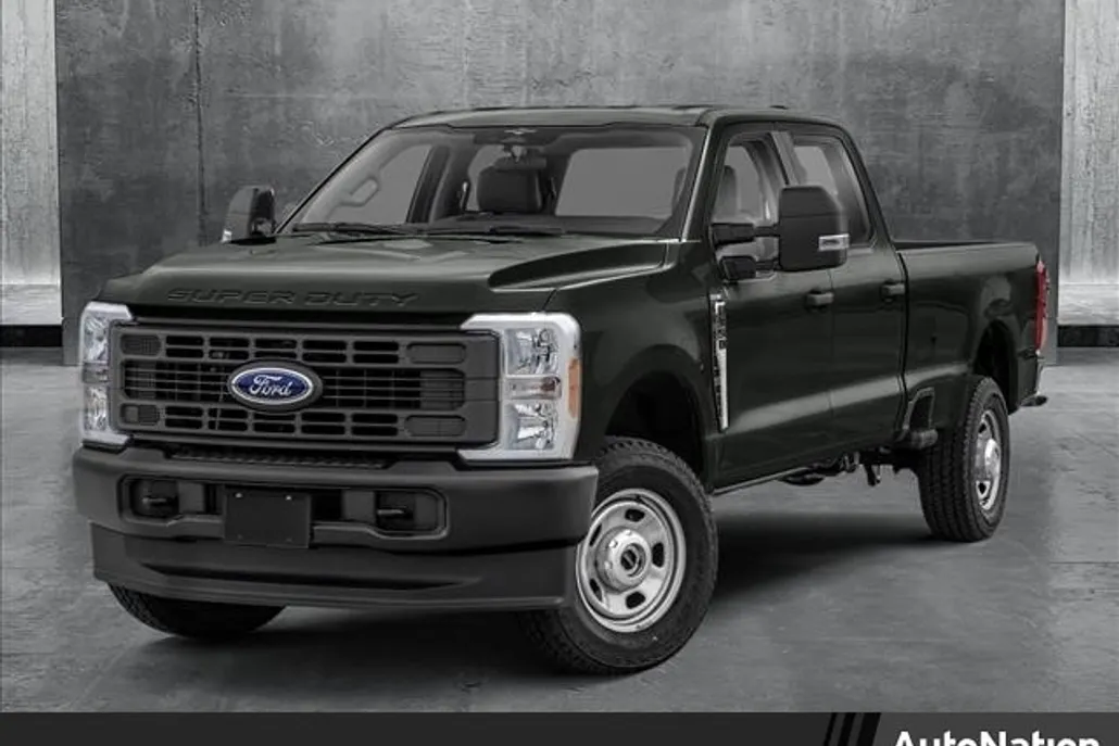 2025 Ford F-350 Lariat photo 1