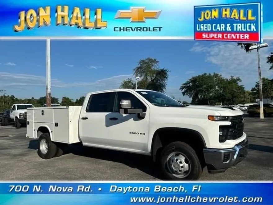 2024 Chevrolet Silverado 3500HD photo 1