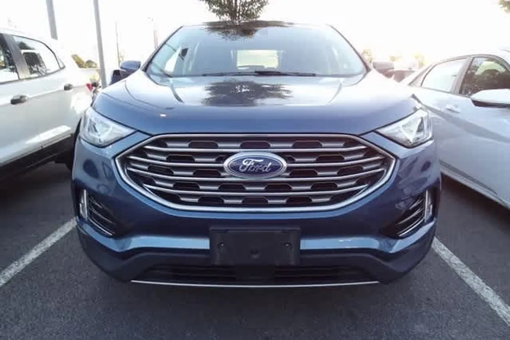 2019 Ford Edge SEL photo 1