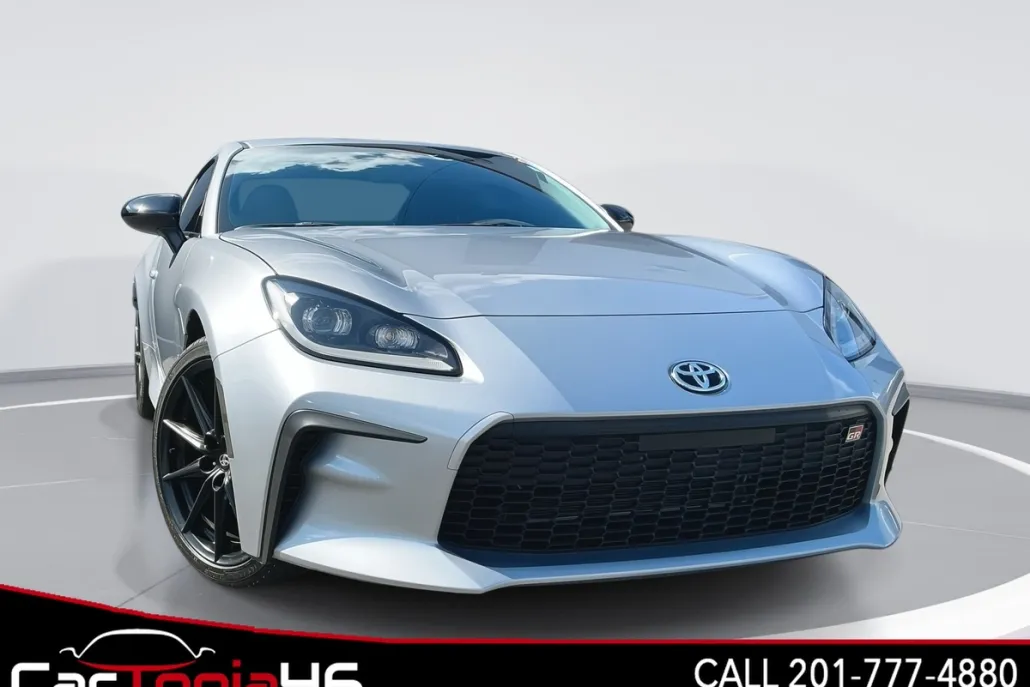 2024 Toyota GR86 Premium photo 1