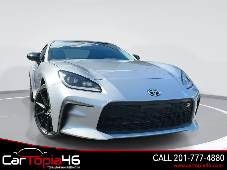 2024 Toyota GR86 Premium photo 1