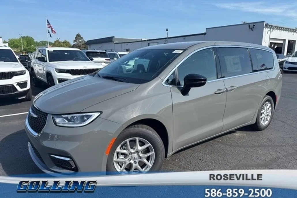 2025 Chrysler Pacifica photo 1