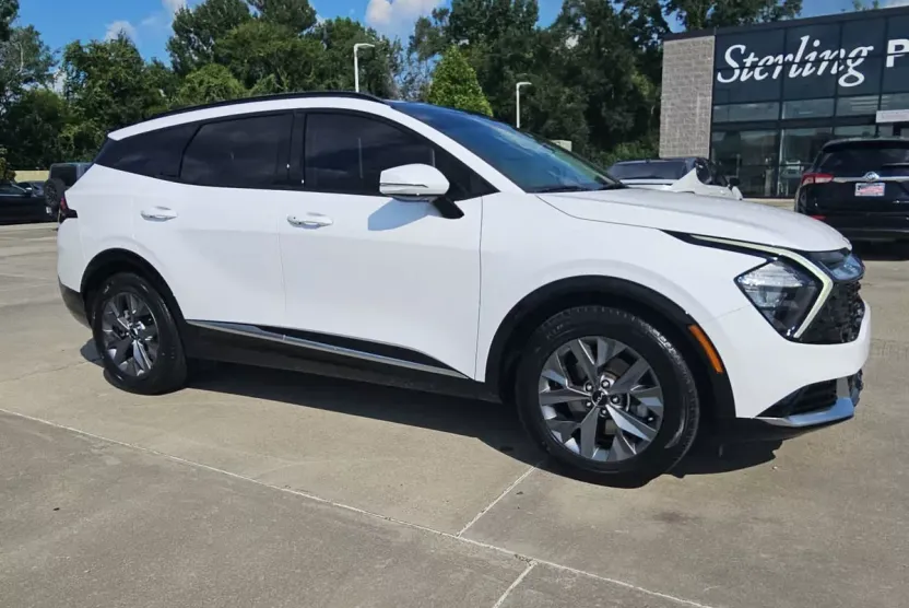 2023 Kia Sportage SX photo 1