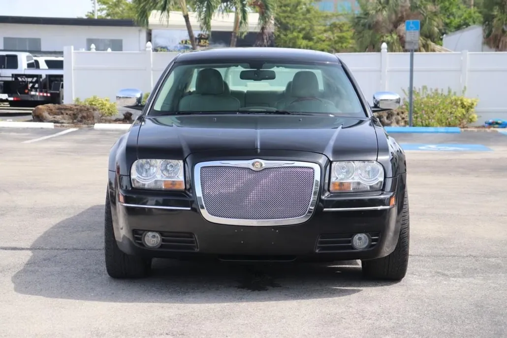 2007 Chrysler 300 Limited photo 1