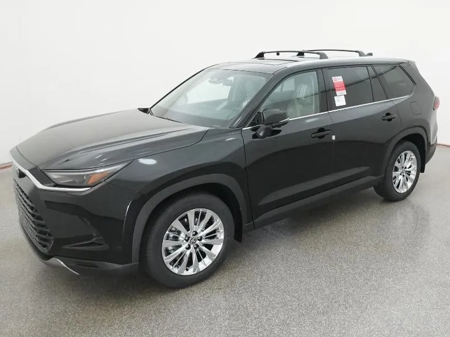 2026 Toyota Grand Highlander Platinum photo 1
