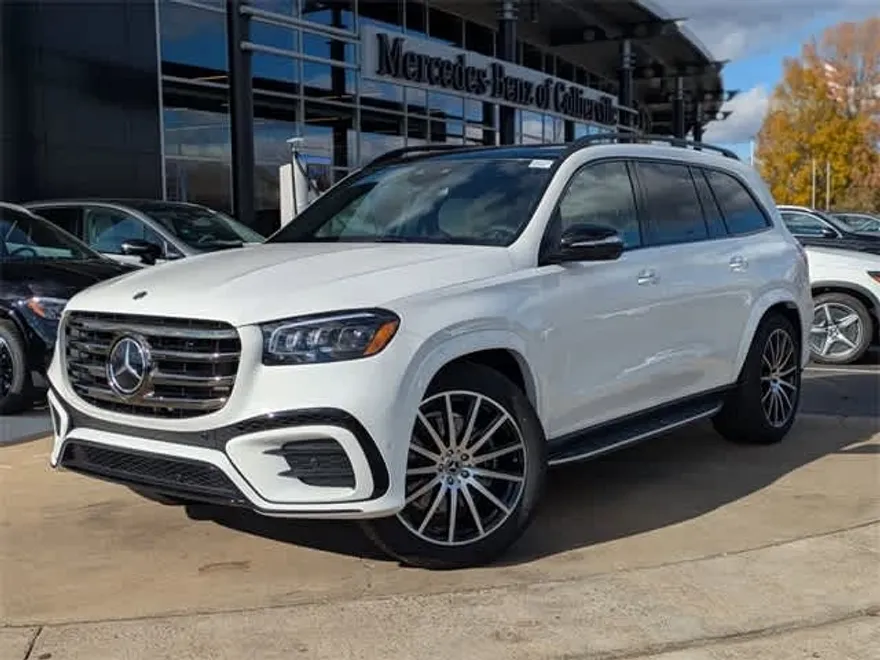 2025 Mercedes Benz GLS 580 photo 1