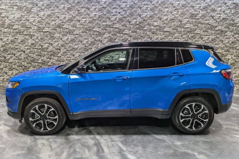 2022 Jeep Compass Limited photo 1