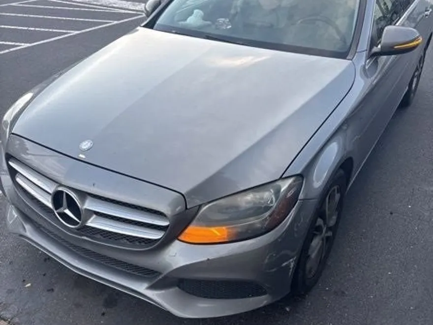 2016 Mercedes Benz C 300 photo 1
