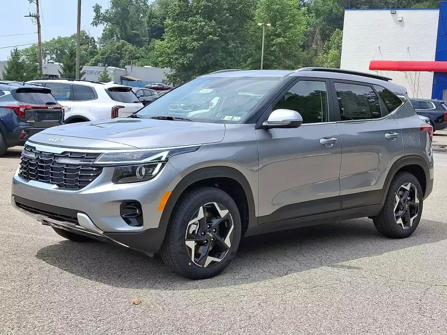 2026 Kia Seltos EX photo 1