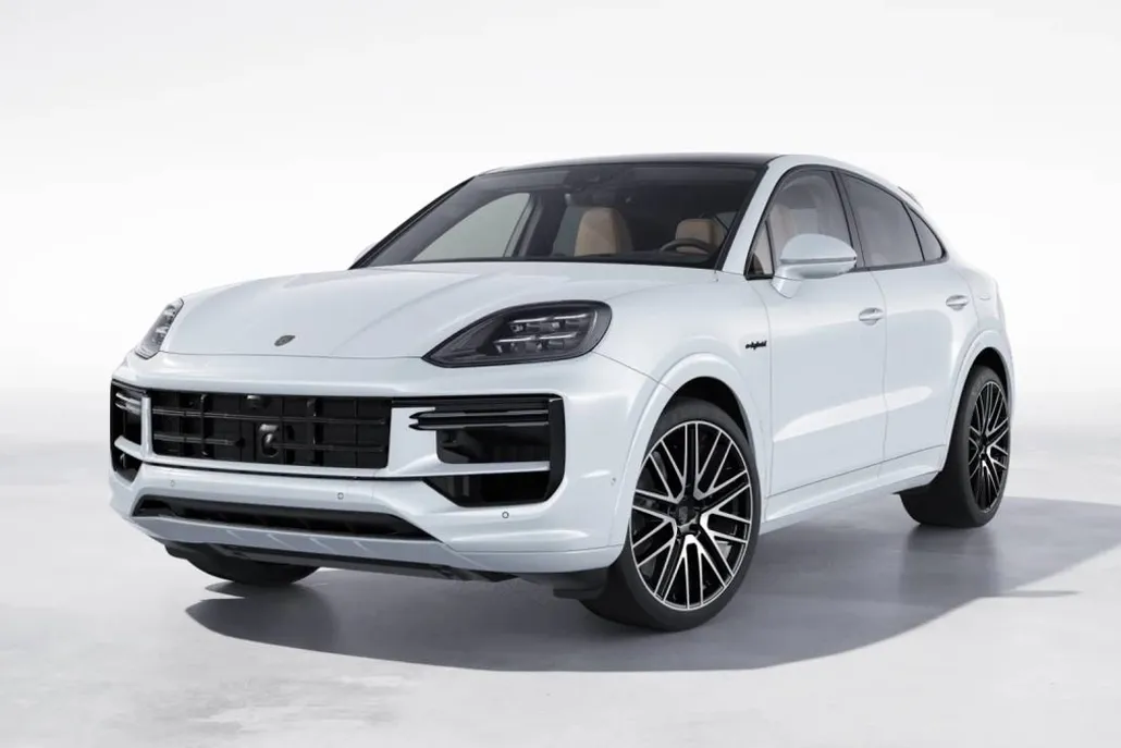 2026 Porsche Cayenne Turbo E-Hybrid Coupe photo 1