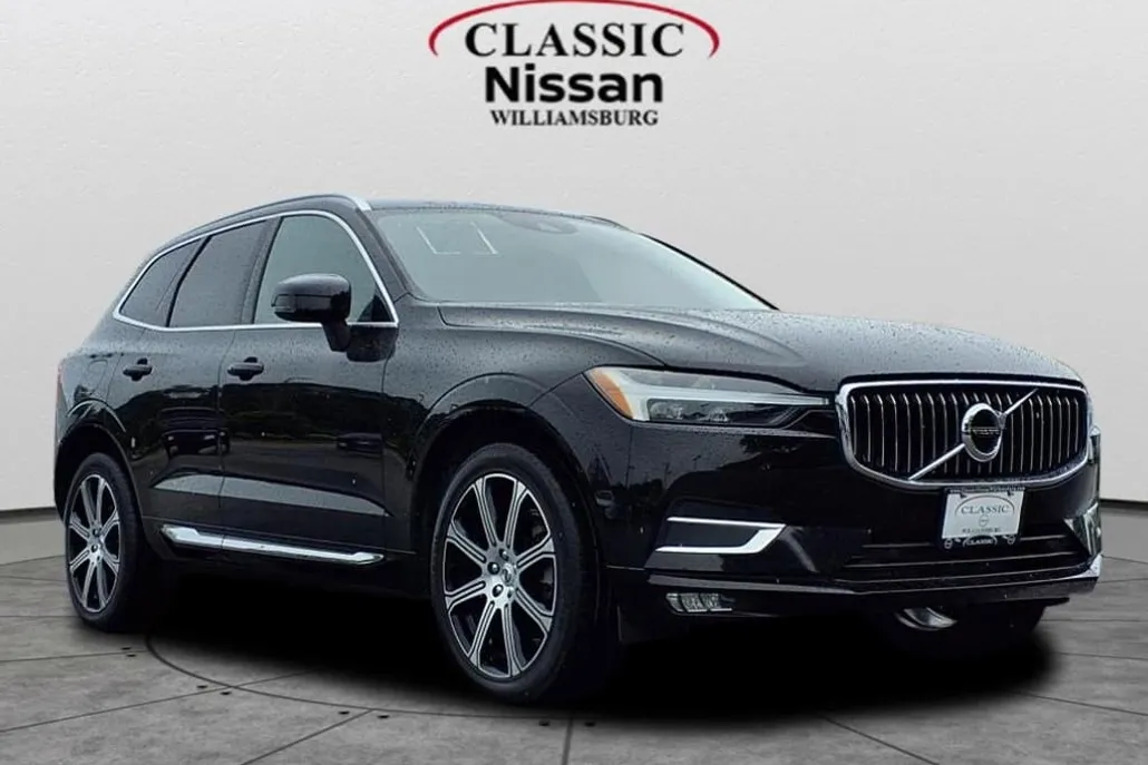 2021 Volvo XC60 T5 Inscription photo 1