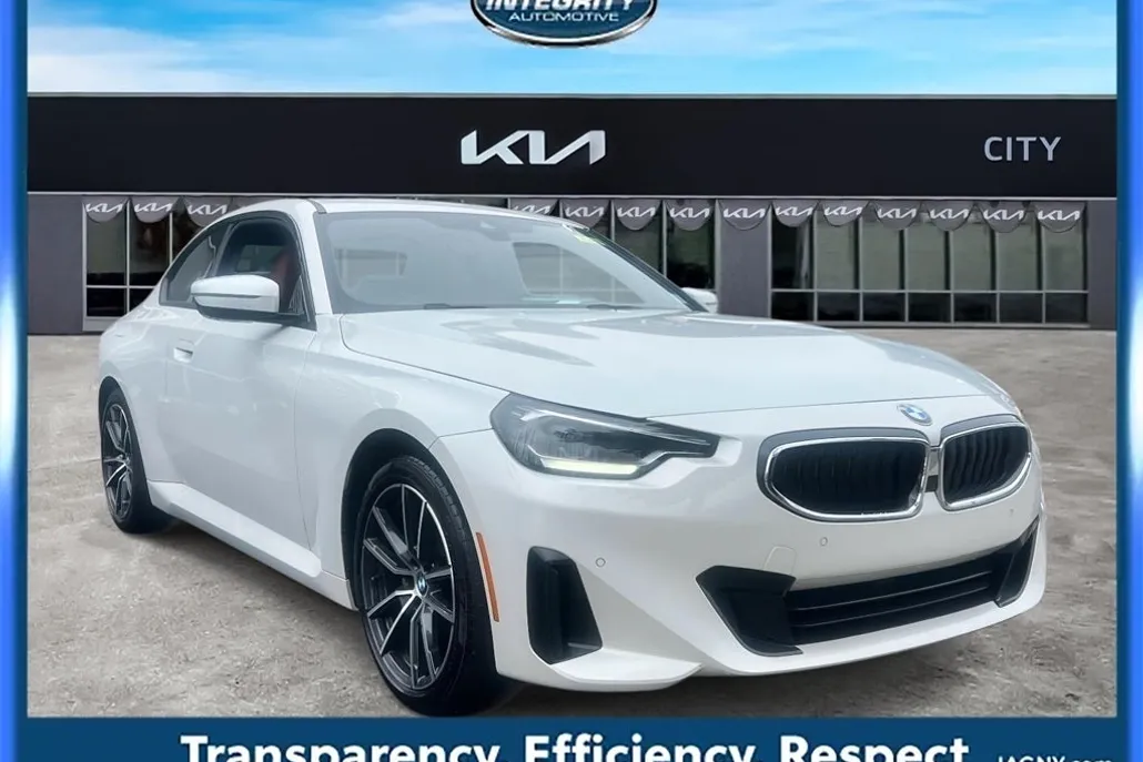 2023 Bmw 230i xDrive photo 1