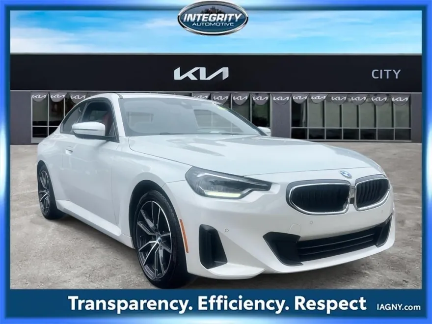 2023 Bmw 230i xDrive photo 1