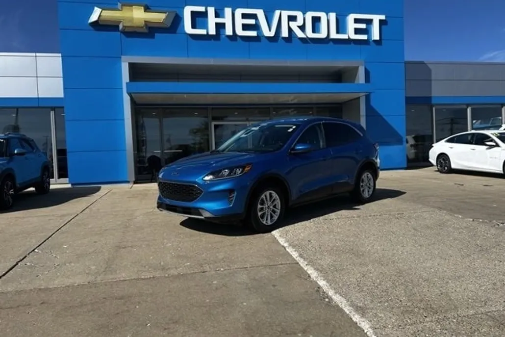 2021 Ford Escape SE photo 1