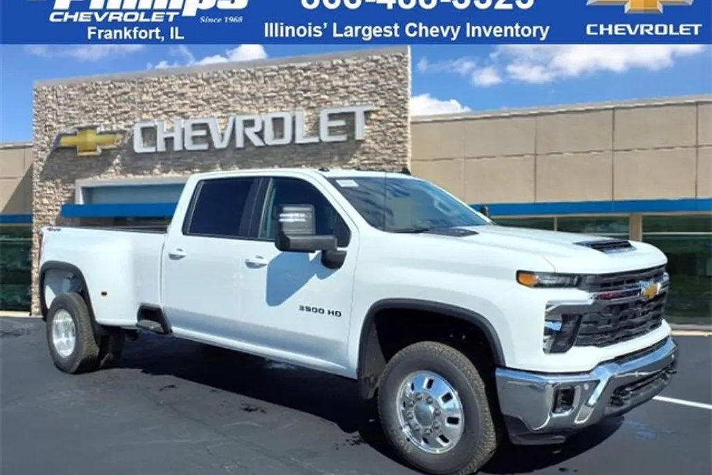 2026 Chevrolet Silverado 3500HD LT photo 1