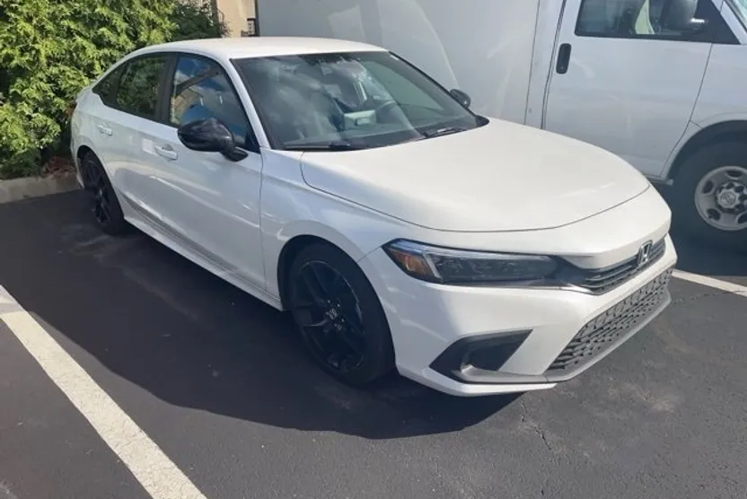 2022 Honda Civic Sport photo 1