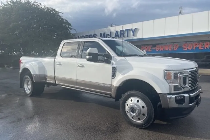 2022 Ford F-450 Lariat photo 1