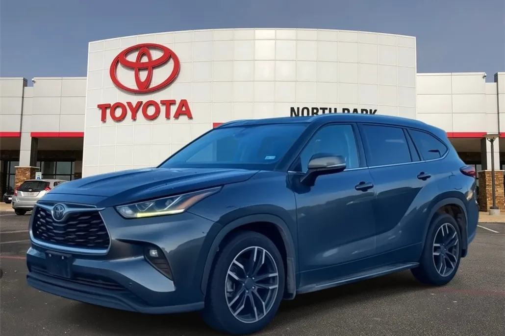 2020 Toyota Highlander Limited photo 1