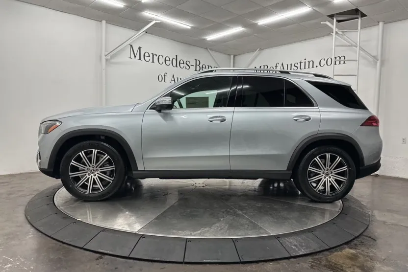 2025 Mercedes Benz GLE 350 4MATIC photo 1