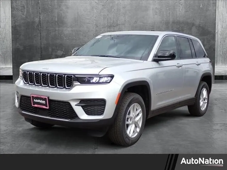 2025 Jeep Grand Cherokee Laredo X photo 1