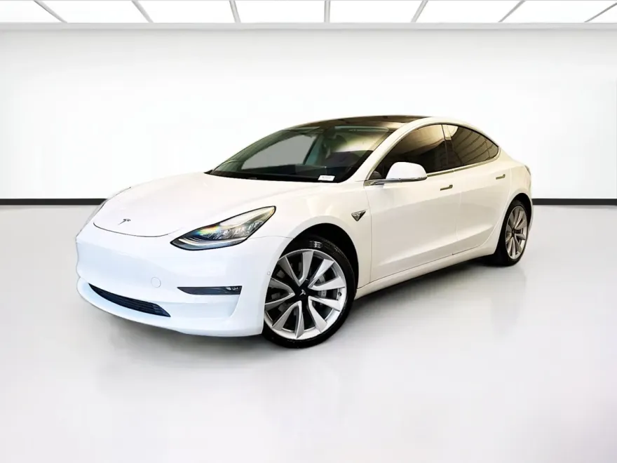 2019 Tesla Model 3 photo 1