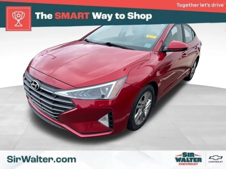 2020 Hyundai Elantra SEL photo 1