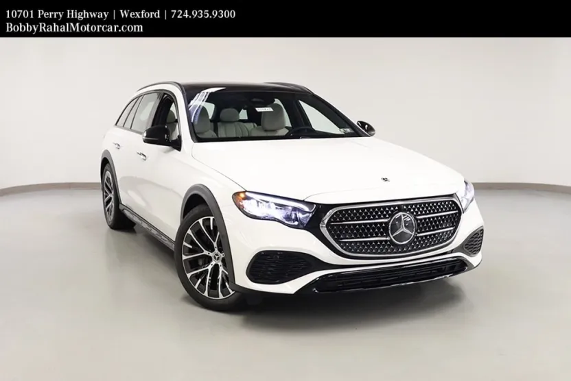 2025 Mercedes Benz E 450 4MATIC photo 1