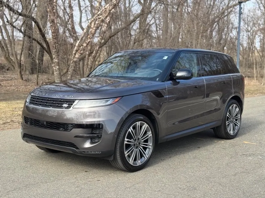2025 Land Rover Range Rover Sport SE photo 1