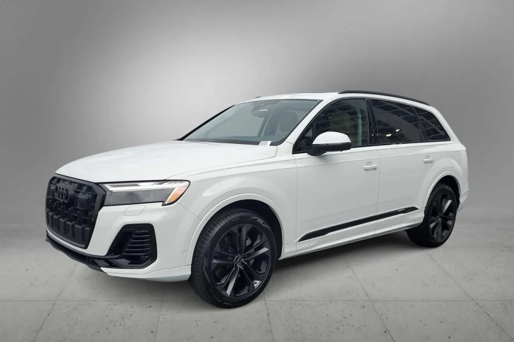 2025 Audi Q7 55 Premium Plus photo 1