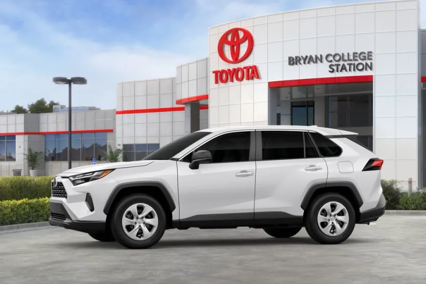 2025 Toyota RAV4 LE photo 1
