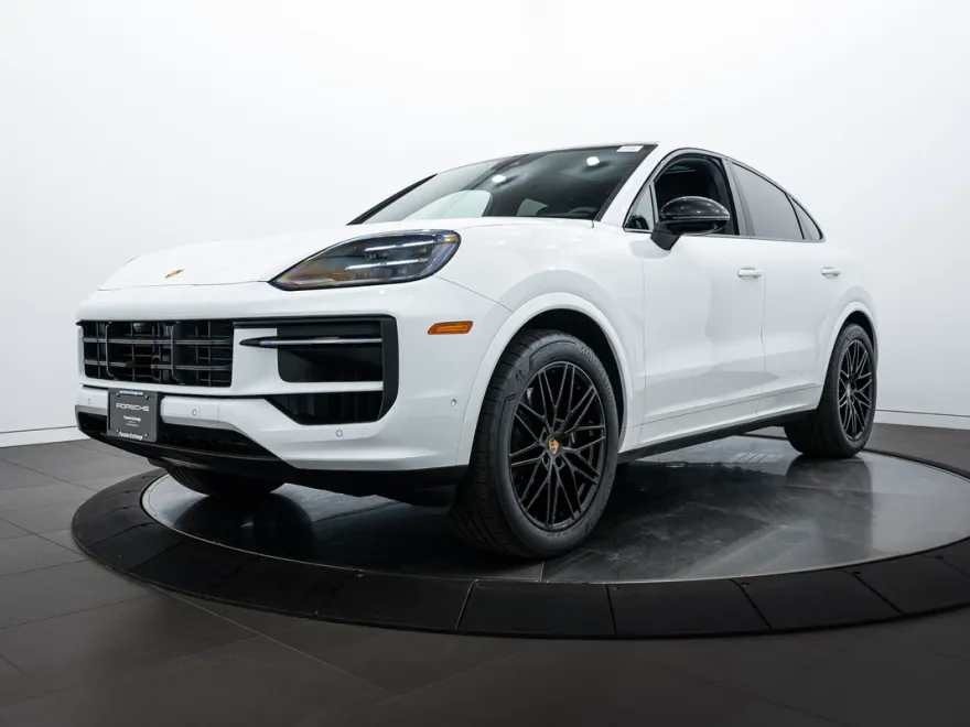 2025 Porsche Cayenne Coupe photo 1