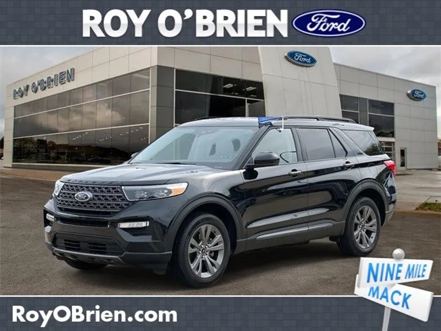 2022 Ford Explorer XLT photo 1