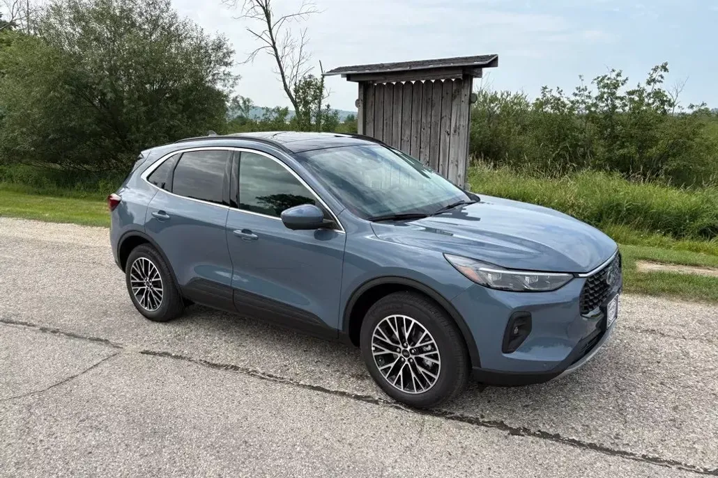 2025 Ford Escape Plug-In Hybrid Base photo 1