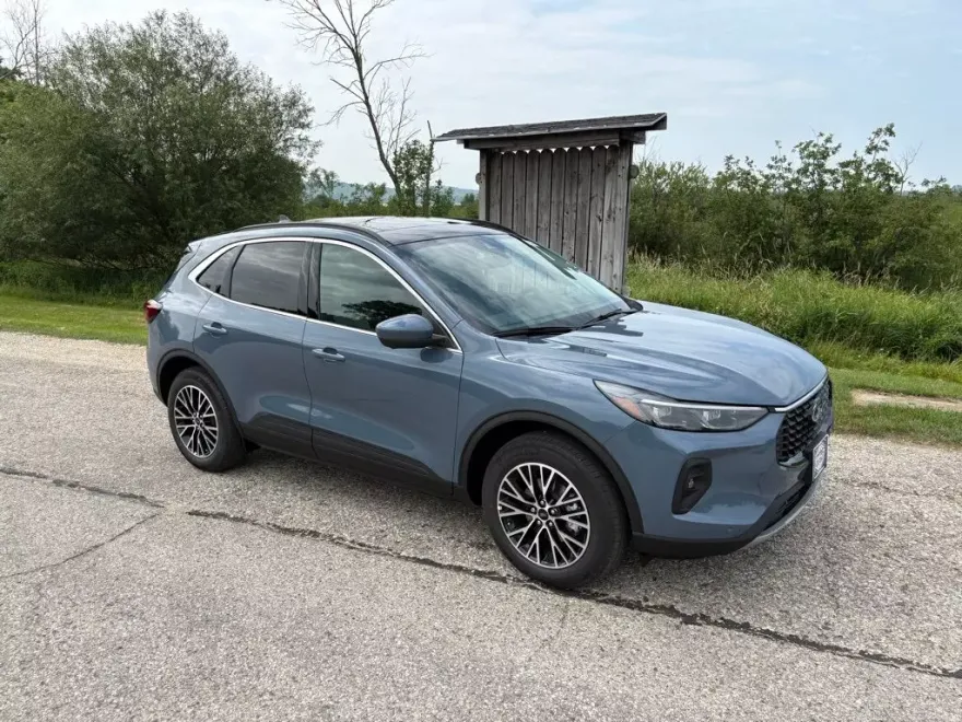 2025 Ford Escape Plug-In Hybrid Base photo 1
