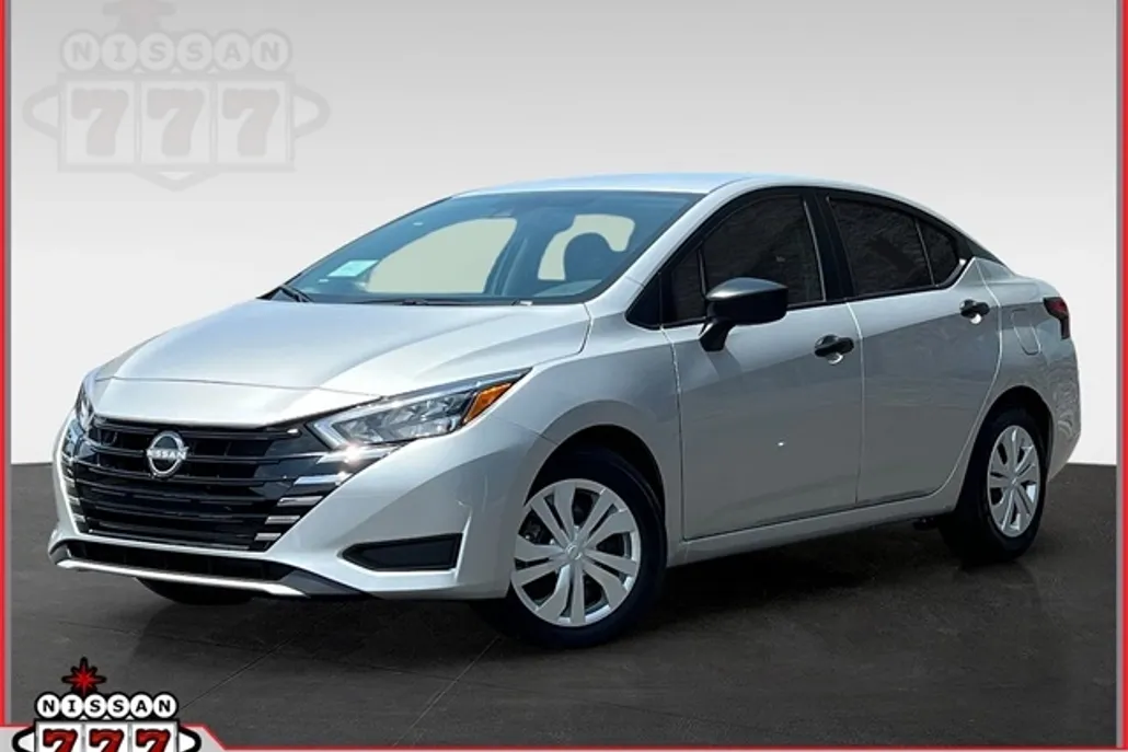 2025 Nissan Versa 1.6 S photo 1