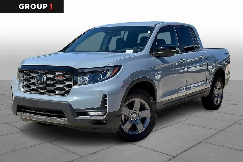 2025 Honda Ridgeline TrailSport photo 1
