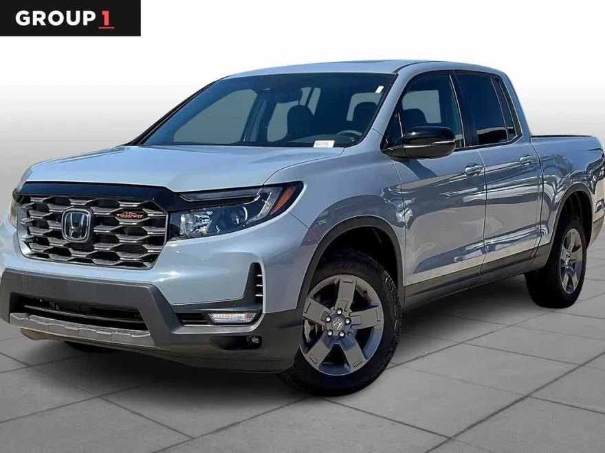 2025 Honda Ridgeline TrailSport photo 1