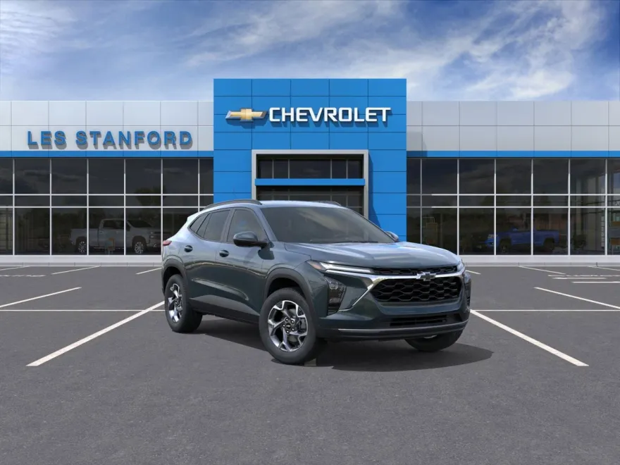 2025 Chevrolet Trax LT photo 1