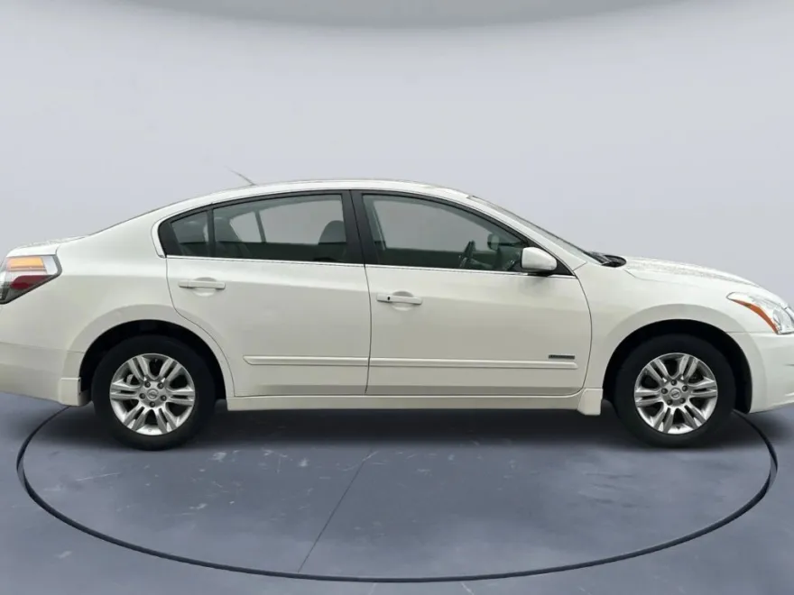 2011 Nissan Altima Hybrid photo 1