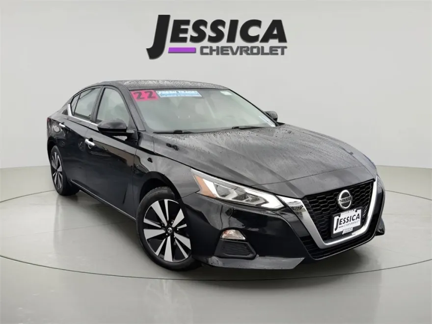 2022 Nissan Altima 2.5 SV photo 1