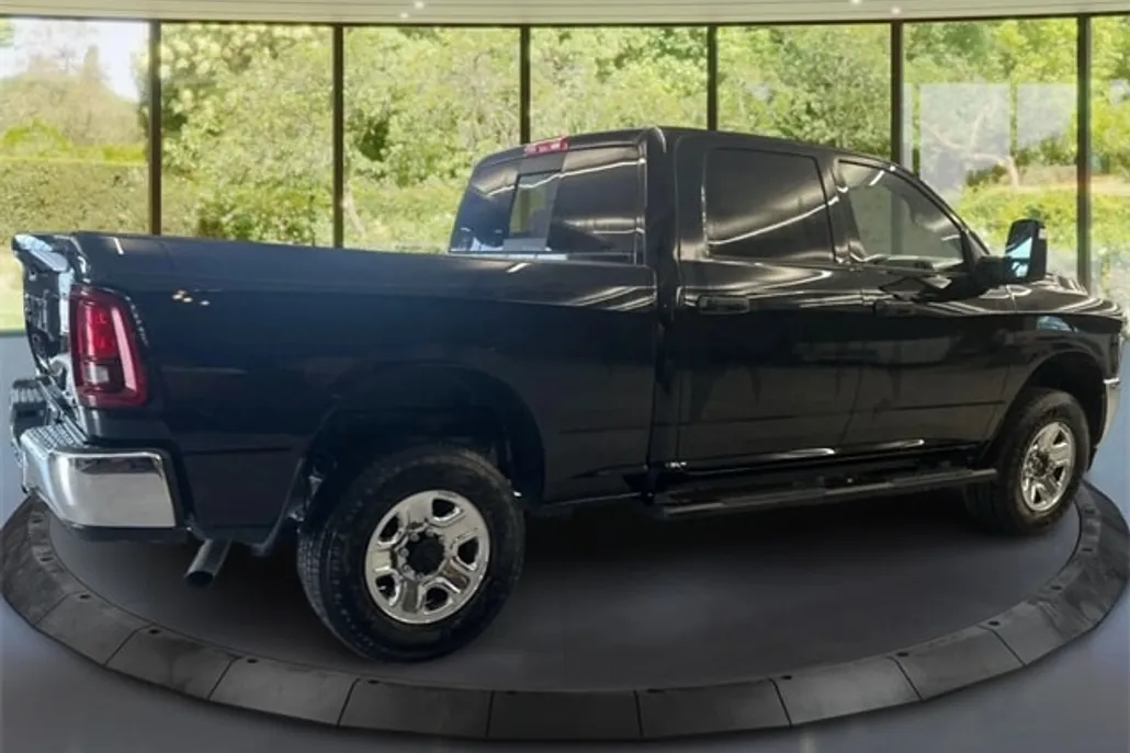 2025 Ram 2500 Tradesman photo 1