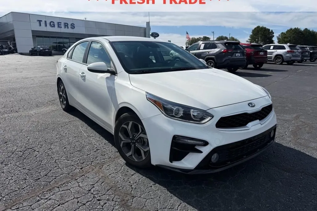 2020 Kia Forte LXS photo 1