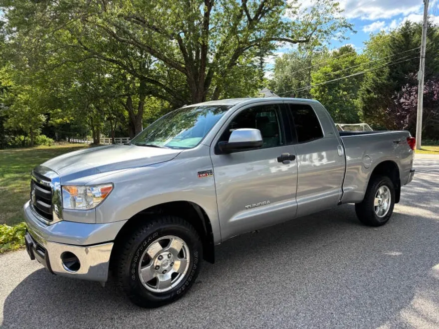 2011 Toyota Tundra Grade photo 1