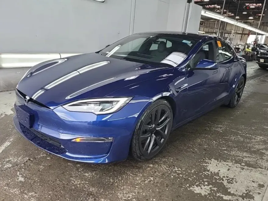 2024 Tesla Model S photo 1